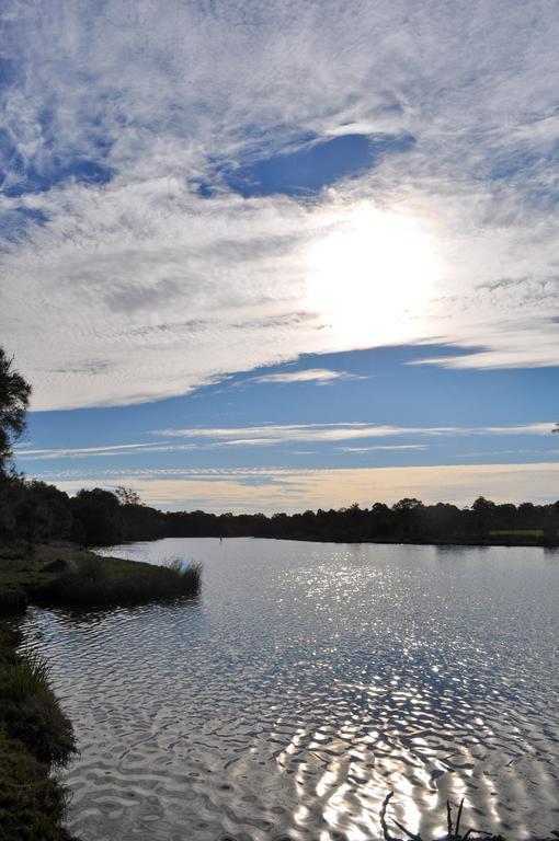 Guildford River Retreat パース エクステリア 写真