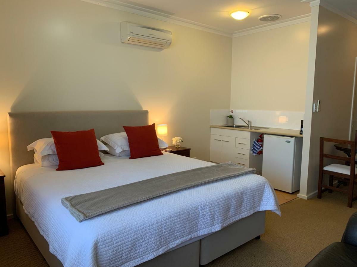 Guildford River Retreat パース エクステリア 写真